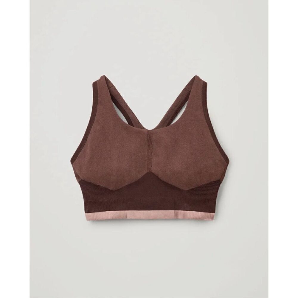 COS Seamless Performance Sports Bra - Picture 3 of 7